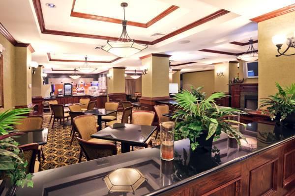 Holiday Inn Express Hotel & Suites Shawnee I-40 By Ihg Bagian luar foto